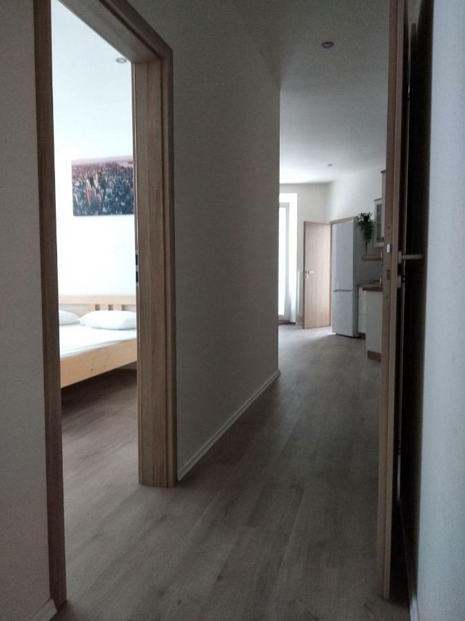 Kate & Jenny Apartments - Cosy Place In The City Center Bratislava Bagian luar foto